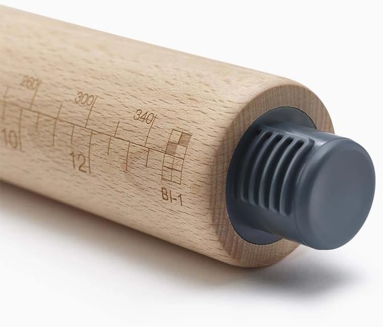 Joseph Joseph PrecisionPin - Rolling Pin with adjustable pastry thickness, Baking and dough rollers, Beech Wood, Pastel Blue