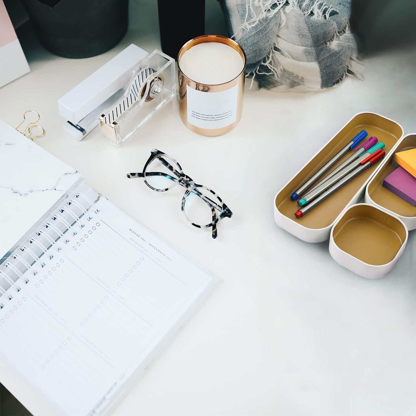 Three by Three Seattle 3 Piece Shallow Metal Organizer Tray Set for Storing Makeup, Stationery, Utensils, and More in Office Desk, Kitchen and Bathroom Drawers (1 Inch, Gold and White)