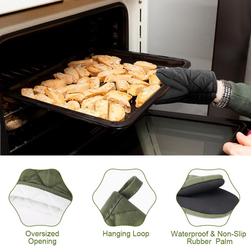 AUAUY Mini Oven Mitts, 2 Count Green Small Oven Mitt 220℃/428°F Heat Resistant with Non-Slip Surface and Hanging Loop Mits, Kitchen Mittens Oven Mitts, Kitchen Gloves for Oven, Baking and Grilling