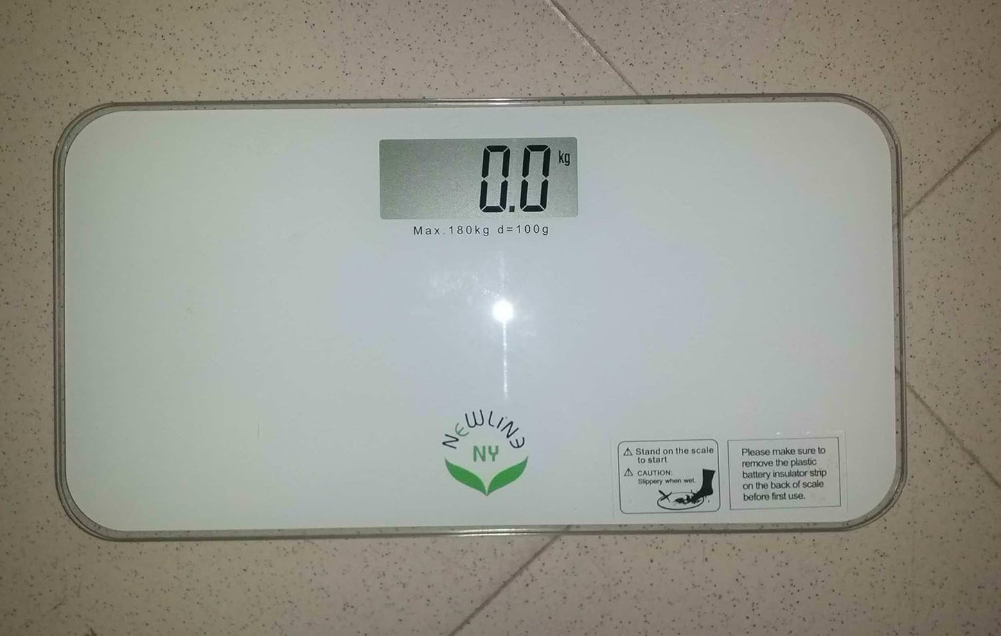 NewlineNY White Mini Bathroom Scale with Travel Protection Case SBB0722M-WH + NYMSS101BG