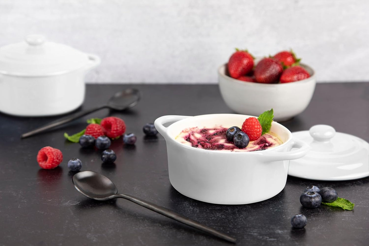 Kook Ceramic Mini Cocotte Set, Small Casserole Dishes with Lids and Handles, Individual Baking Ramekins, Oven, Microwave & Dishwasher Safe, Stoneware, 12 oz, Set of 4 (Swiss White)