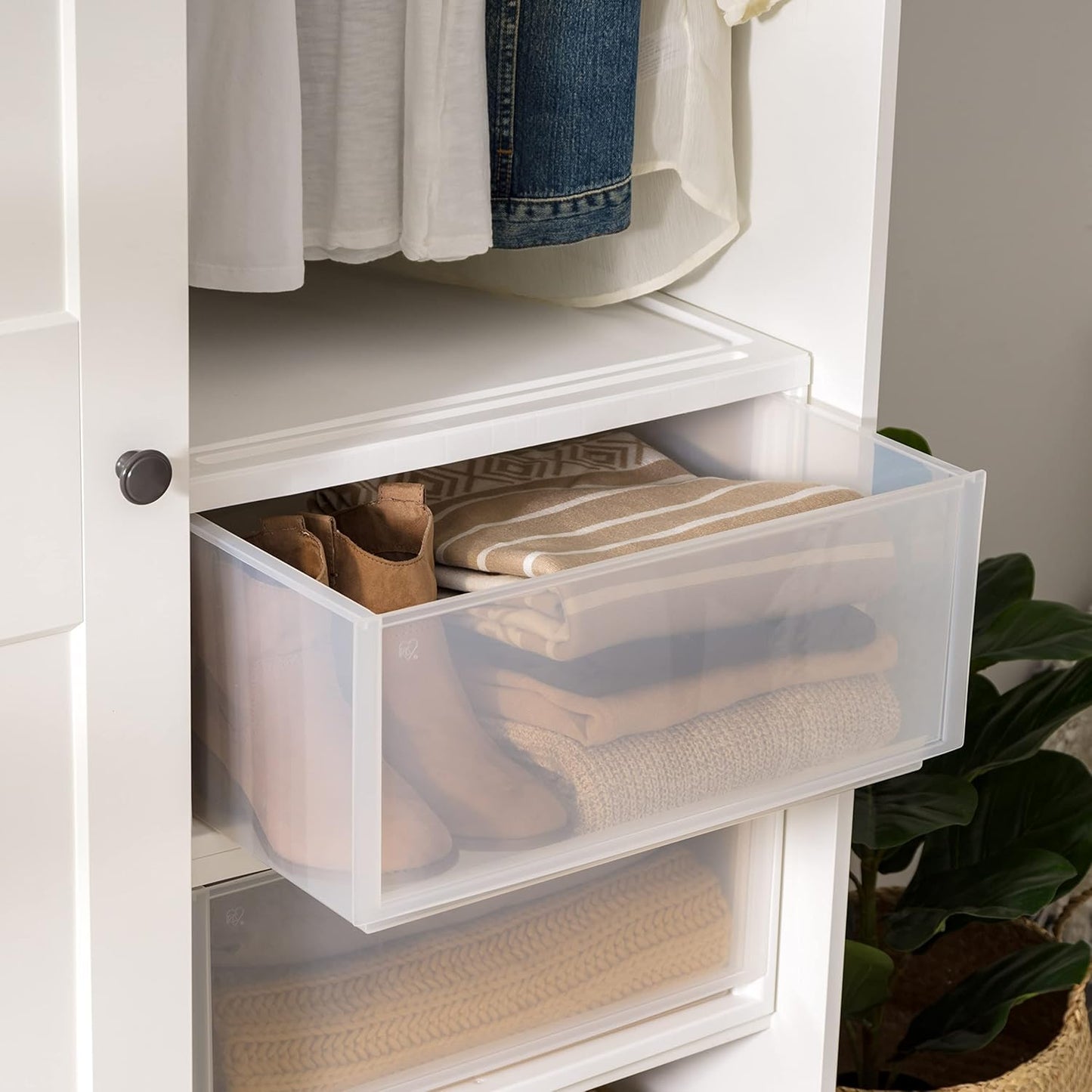 IRIS USA 47 Qt. Extra-Large Stackable Storage Drawer Plastic Drawer Organizer with Clear Doors, for Pantry Bedroom Closet Kitchen Under-Sink Home and Office De-Clutter Shoes and Crafts, White, 2-Pack