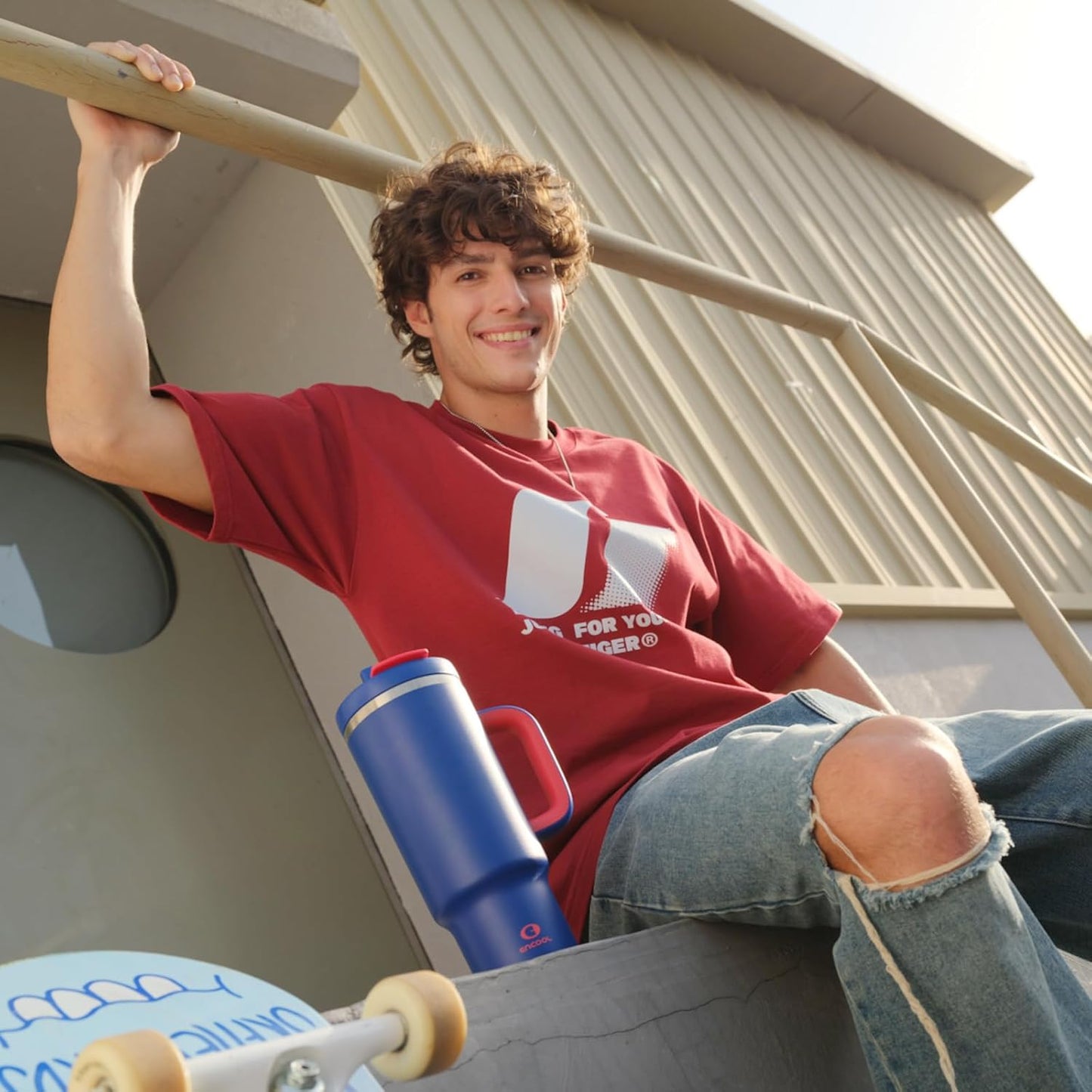 32 oz Tumbler with Handle and Straw: Stainless Steel Insulated Tumbler Keeps Cold for 24 Hours, Leakproof Travel Cup Fits in Cup Holder and BPA-Free,Beaucoup Blue