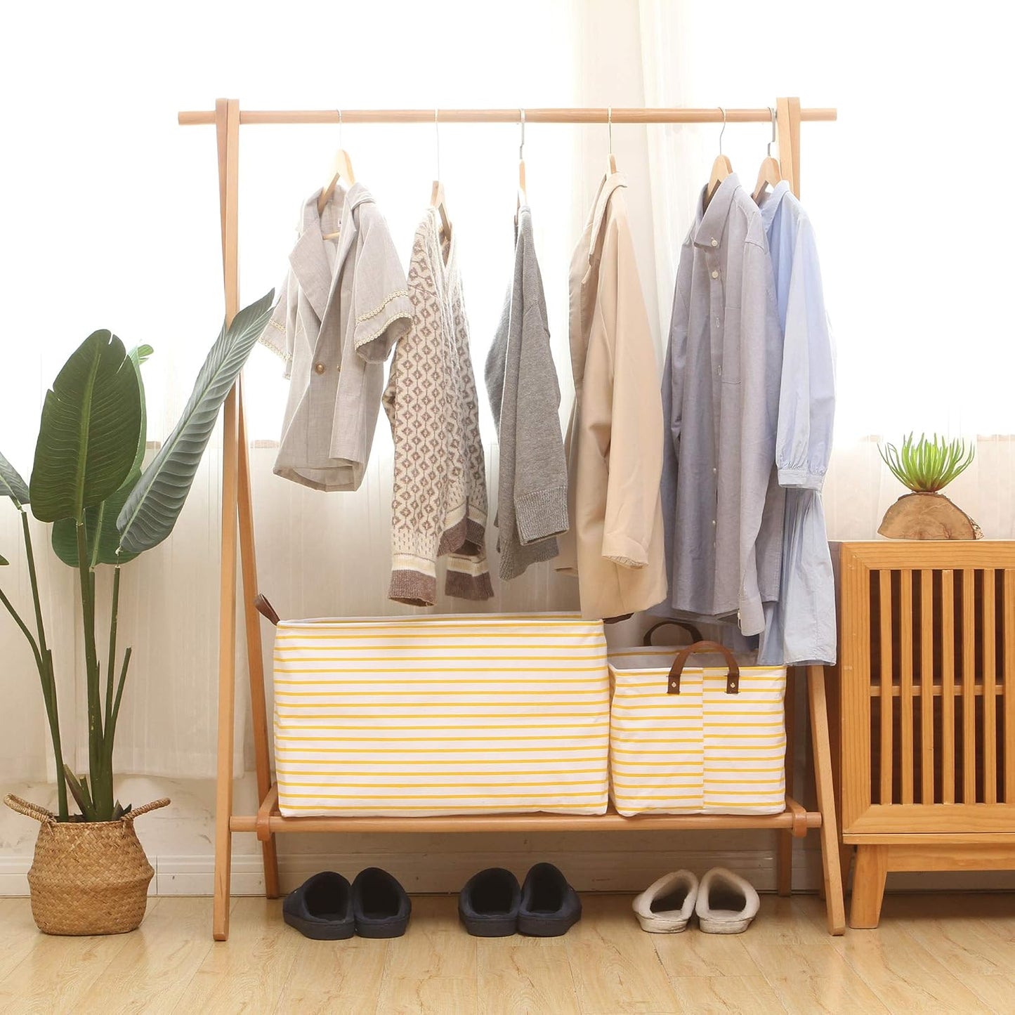 Hinwo 70L Extra Large Storage Bins, Closet Organizers and Storage, Foldable Clothes Storage Baskets with Handles, Containers for Clothing, Blanket, Comforters, Toys, Bedding (Yellow Stripe)