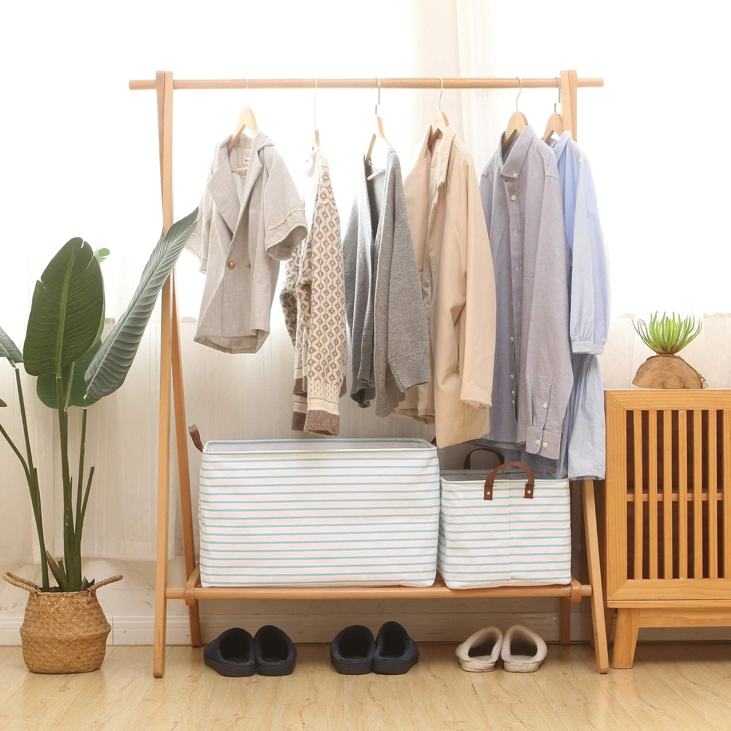 Hinwo 70L Extra Large Storage Bins, Closet Organizers and Storage, Foldable Clothes Storage Baskets with Handles, Containers for Clothing, Blanket, Comforters, Toys, Bedding (Aqua Stripe)