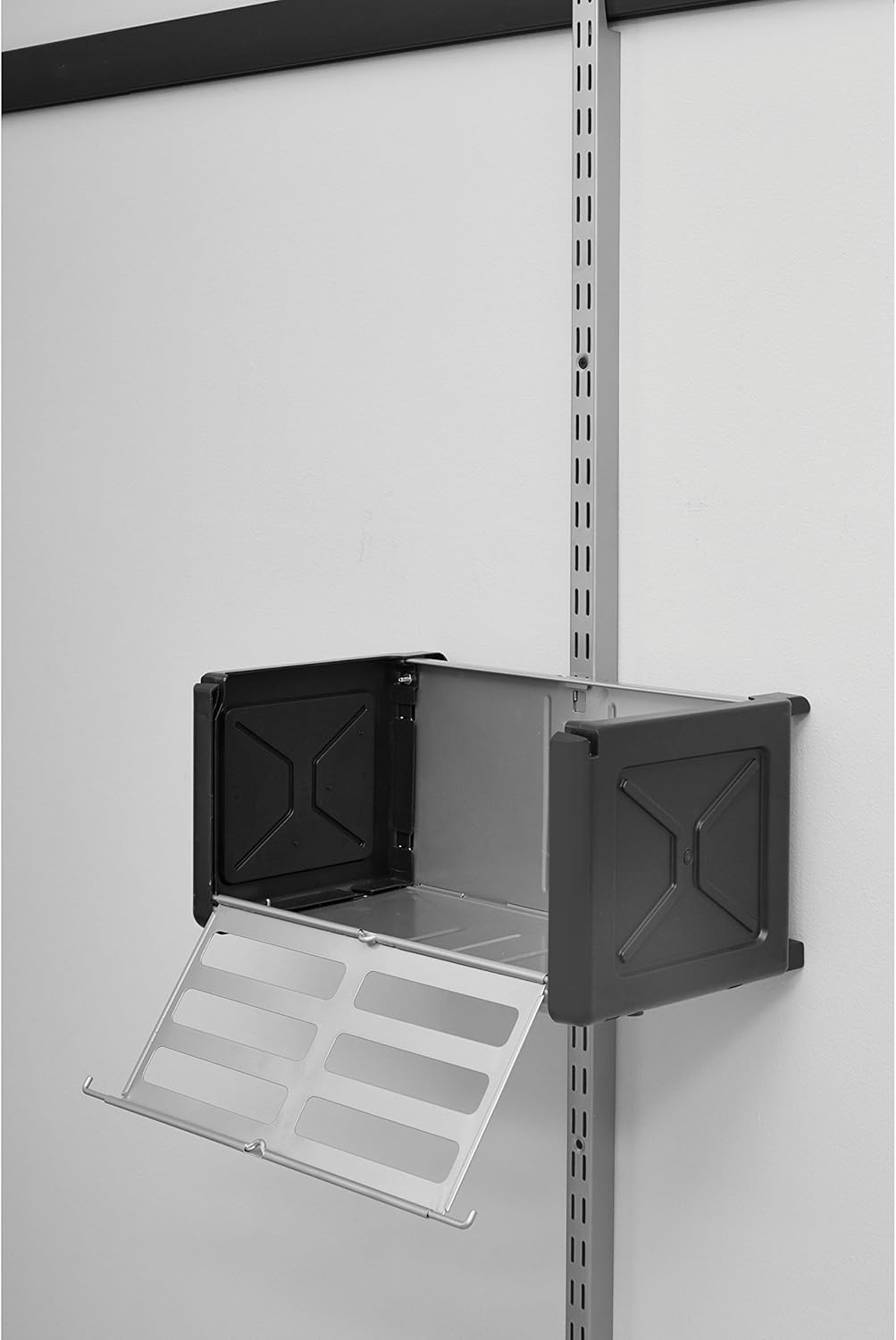 Rubbermaid FastTrack Rail Access Bin Garage Organization Bin for Sports Equipment/Gardening Supplies/Shed/Home/Garage/Item Storage