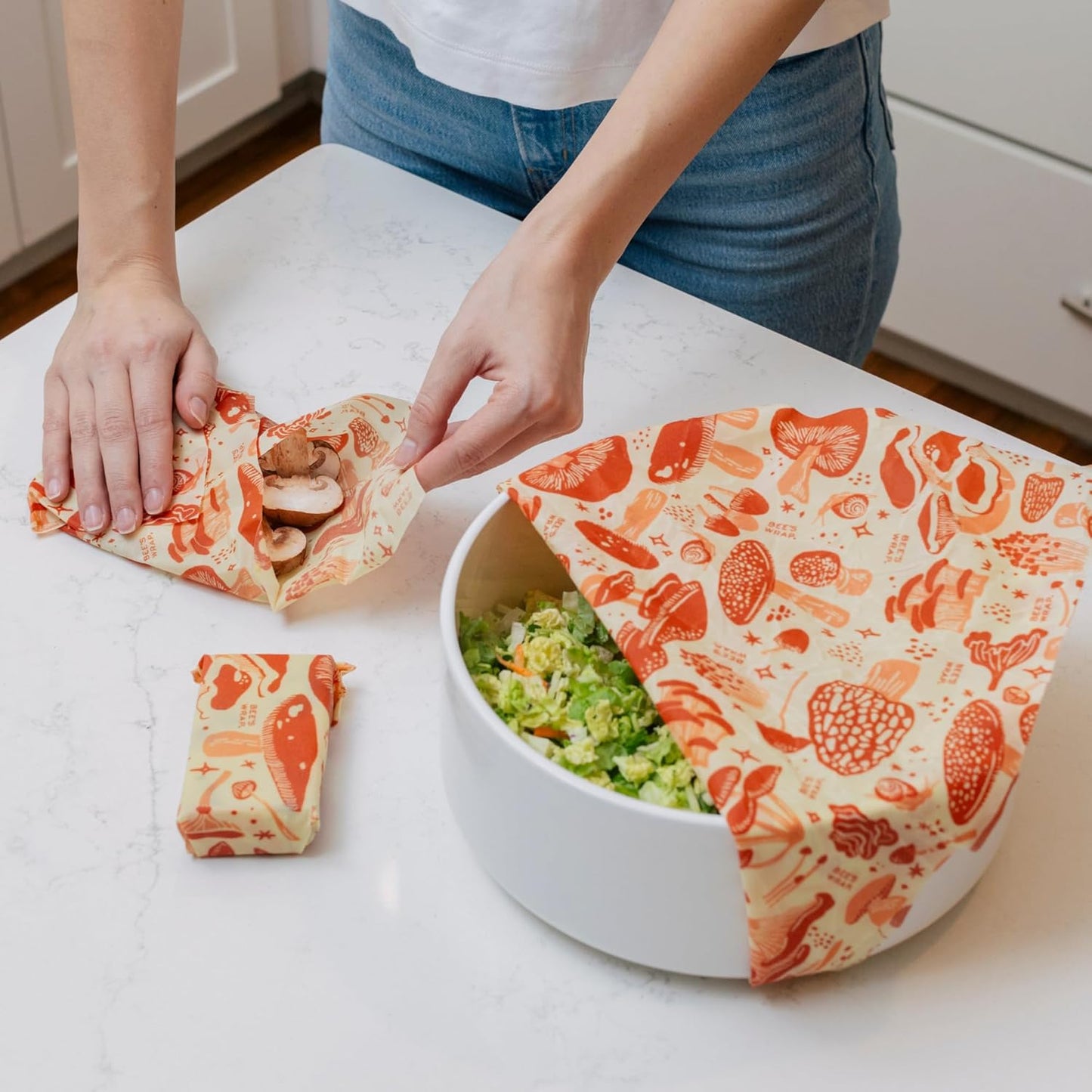 Bee's Wrap Beeswax Wraps for Food - Made in USA Reusable & Organic Food Wraps, Sandwich Wrap & Bowl Covers - Eco-Friendly Alternative to Aluminum Foil & Plastic Wrap, Mushroom Magic 3 Pack (S, M, L)