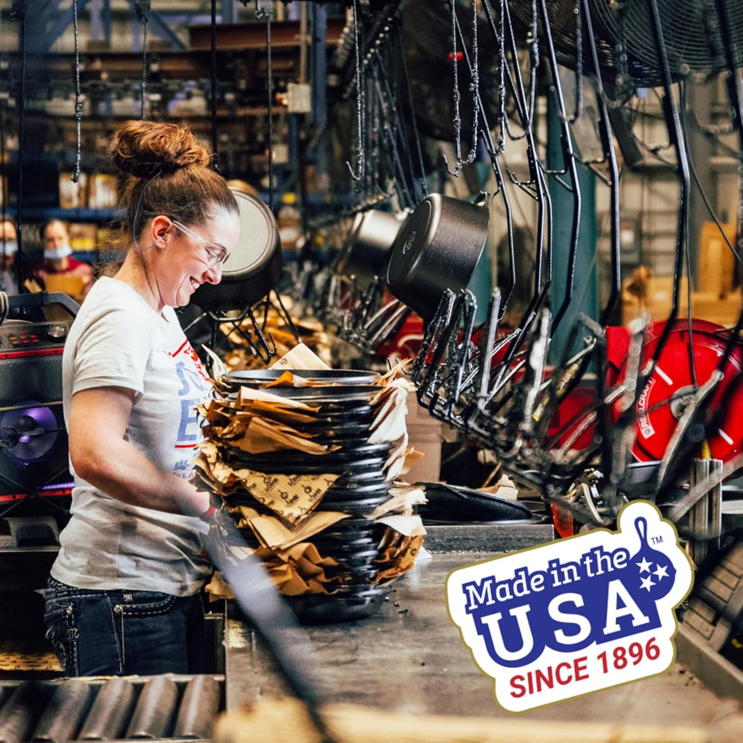 Lodge Pre-Seasoned Round Cast Iron Press - Cast Iron Griddle Press for a Restaurant-Quality Sear - Unparalleled Heat Retention - Use on the Stove or the Grill - 6.25 Inch